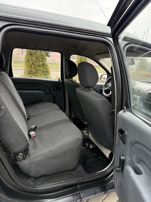 Renault Logan MCV в Універсалі Dacia