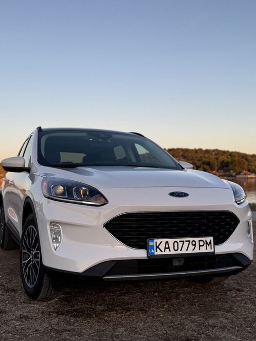 Ford Escape плагін гібрид