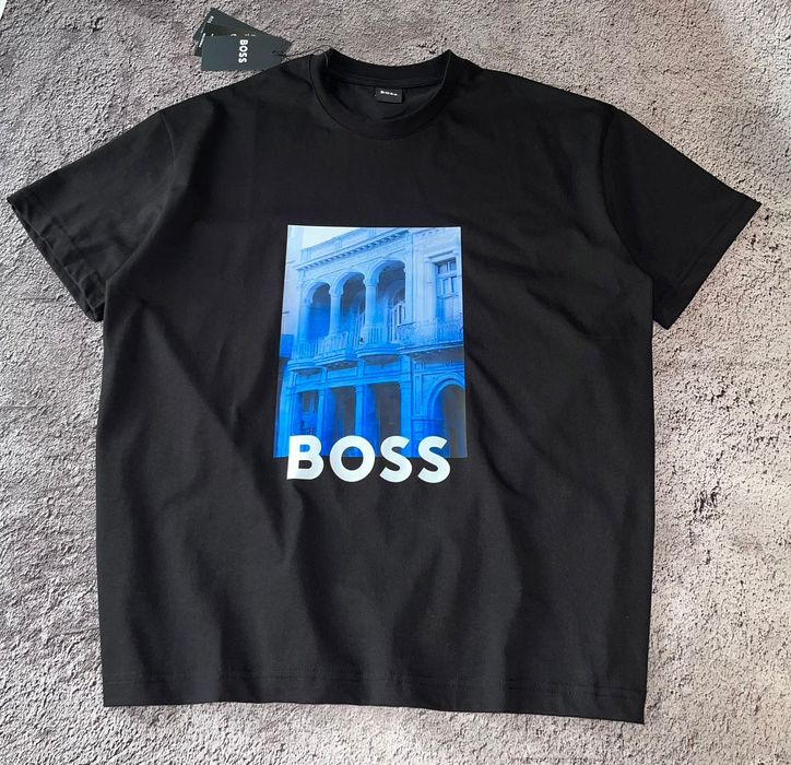 Футболка оверсайз. HUGO BOSS