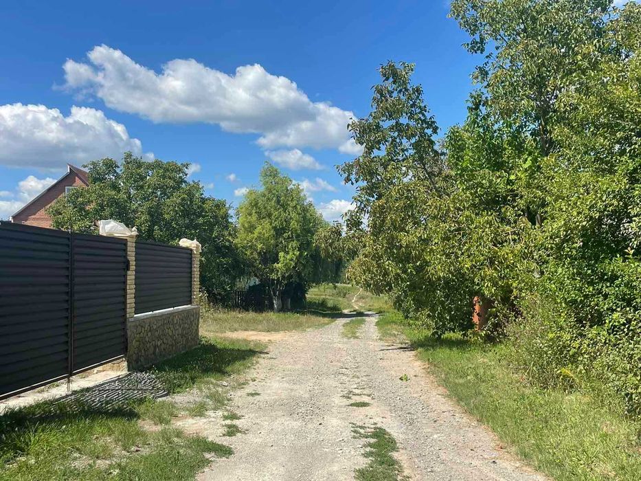 Продається земльна ділянка в с. Парпурівці 7811