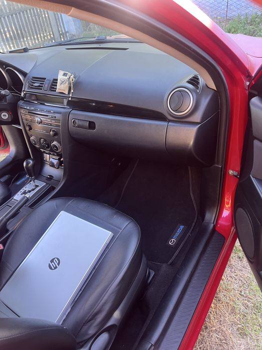 Продам Мазда 3 бк 2005 гола автомат 1.6 бензин