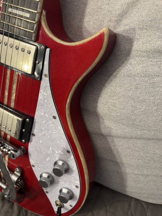 Hartwood hollow body Bigsby