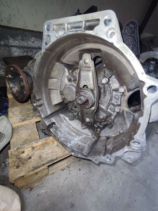 Коробка skoda passat tiguan golf caddy a5 a7 superb 3 b8 b7 b6