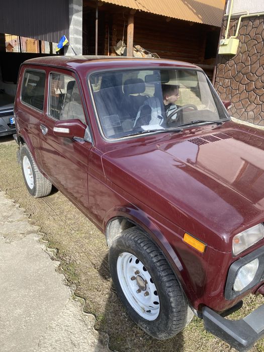 Продам ниву 21213