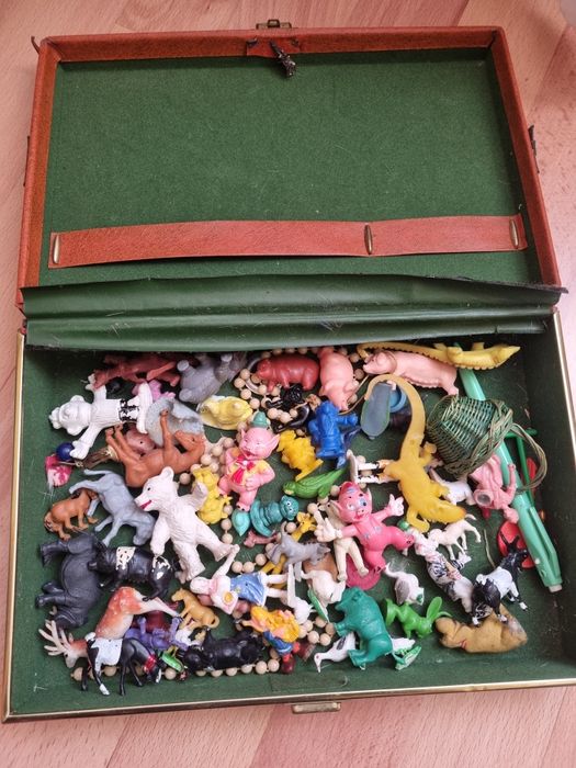 Шкатулка с игрушками ГДР