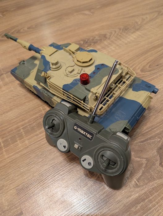 Танк на радіокеруванні