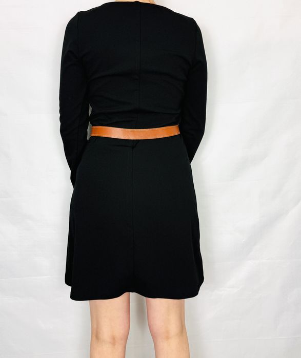 Czarna sukienka z szerokim dekoltem S 36