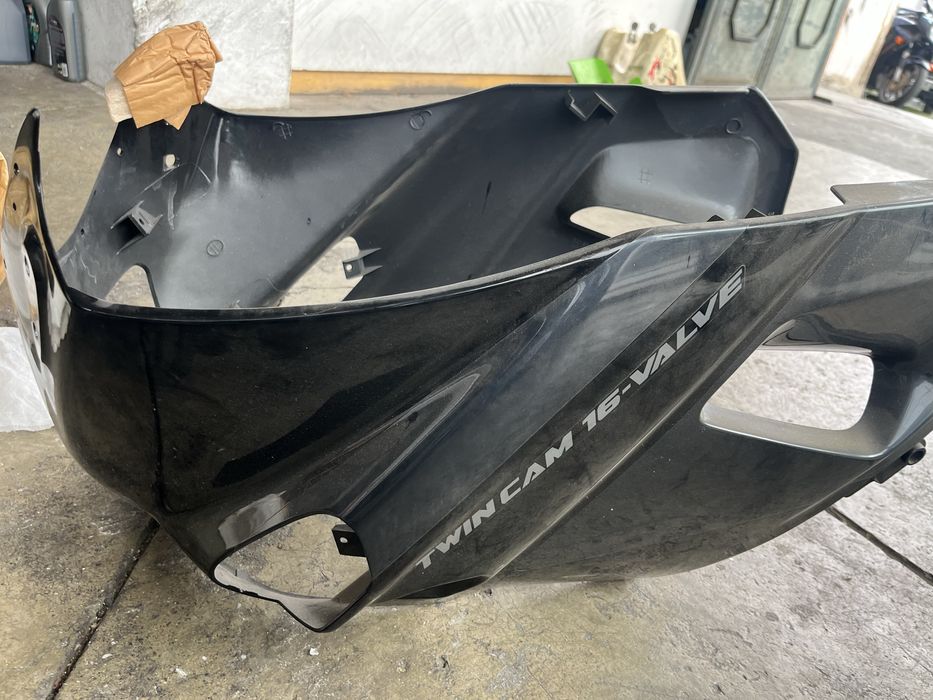 Carenagem Kawasaki zzr600