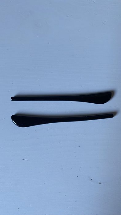 Czarne zauszniki do okularów