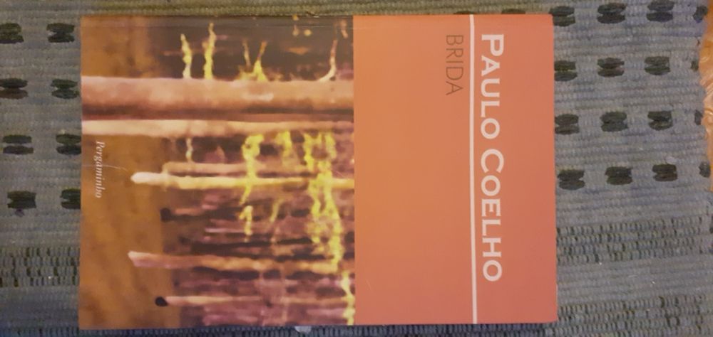 Varios livros entre 3€ e 8€