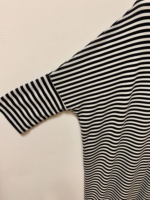 Luźna sukienka oversize w paski