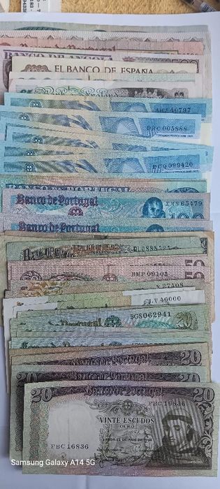 Lote com 49 notas , diversas, muitas belass