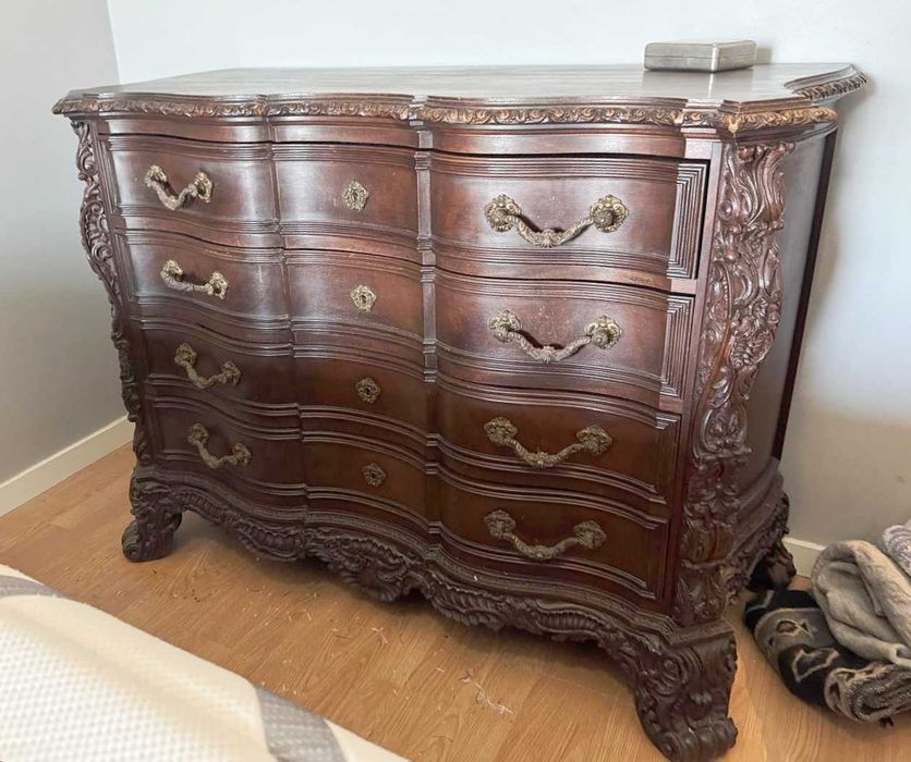 Conjunto de mobília de quarto D. João V/D. José