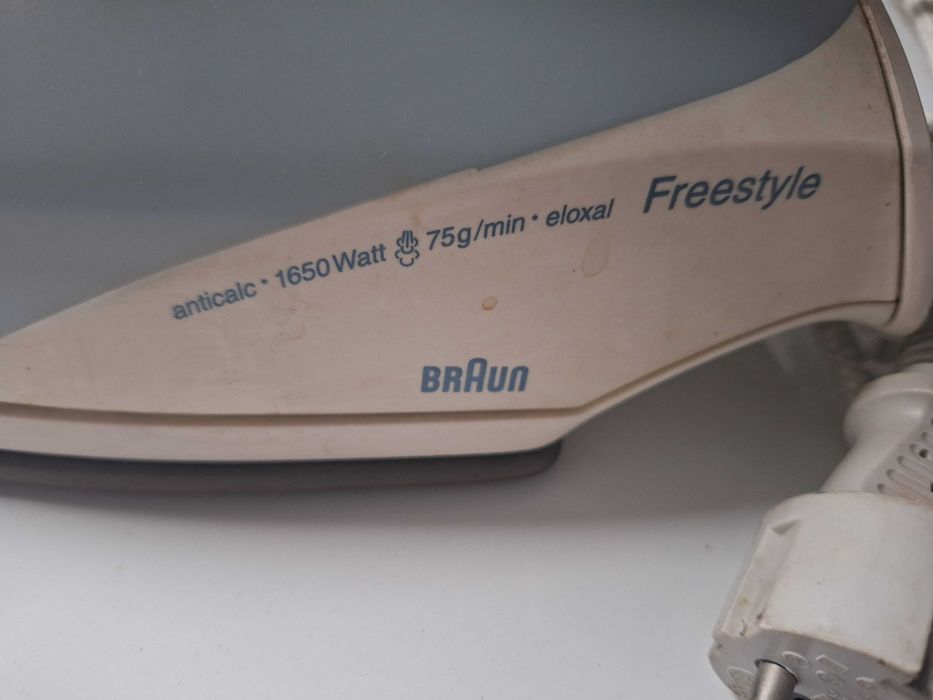 Ferro a vapor Braun Freestyle de 1650W