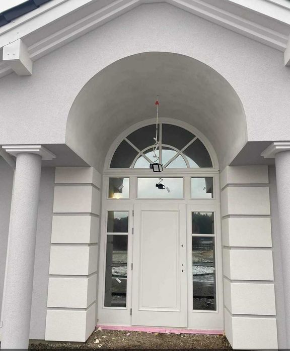 Drzwi zewnętrzne drewniane producent drzwi z montażem