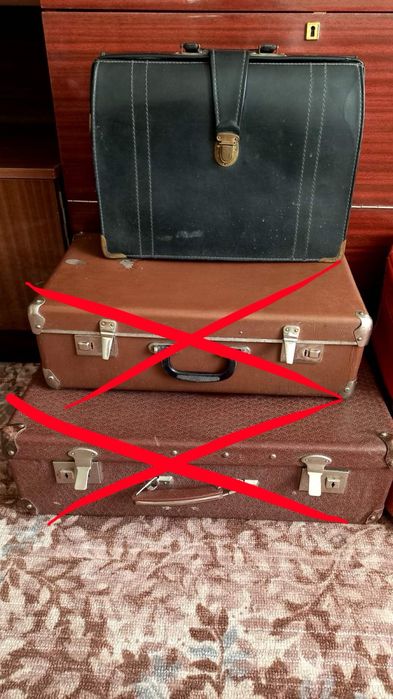 Старий портфель радянських часів