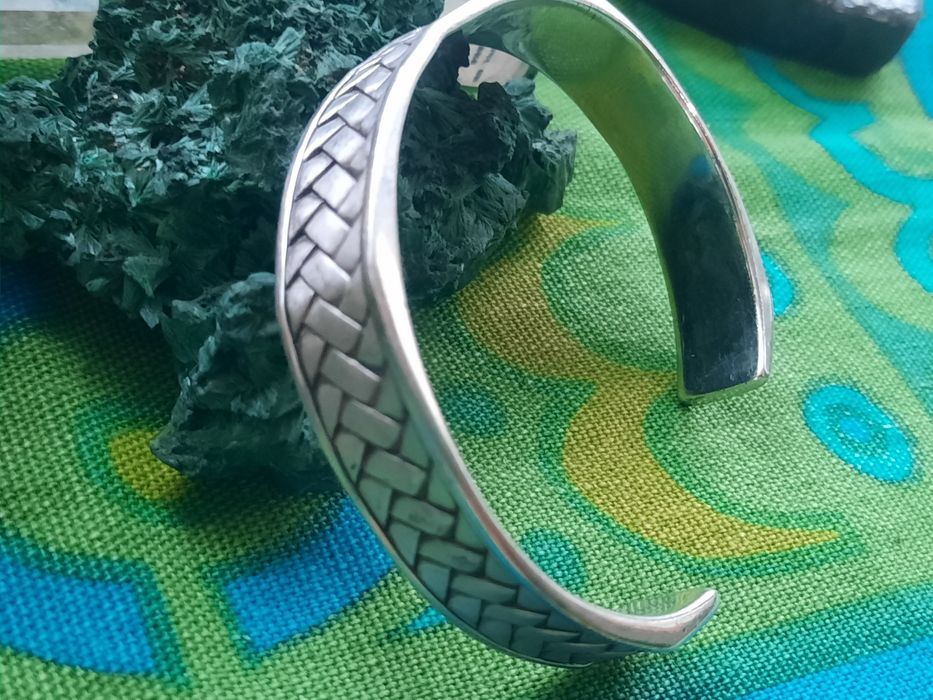 Bransoleta mankietowa