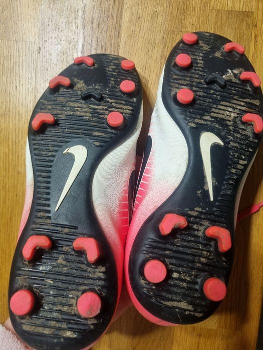 Korki nike w rozmiarze 36,5