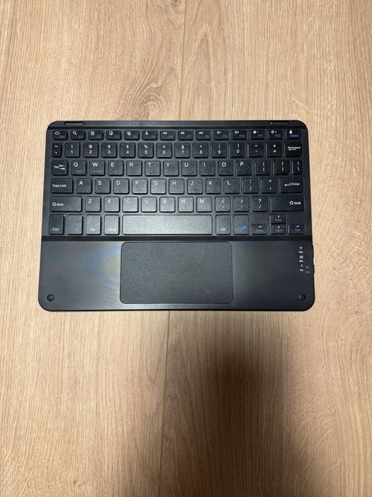 Akcesoria do ipada 10 generacji etui case klawiatura