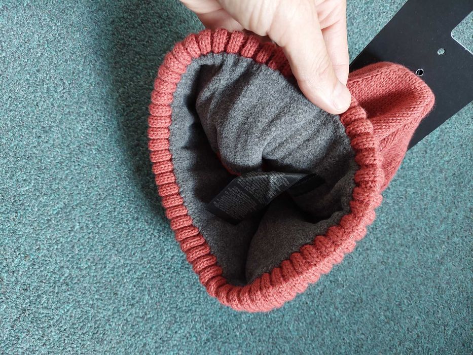 ### NOWA Czapka Buff Knitted & Fleece Beanie Renso cinnamon ###