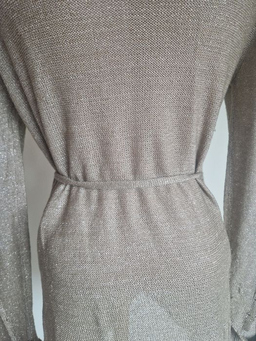 Sweter wiązany złoty