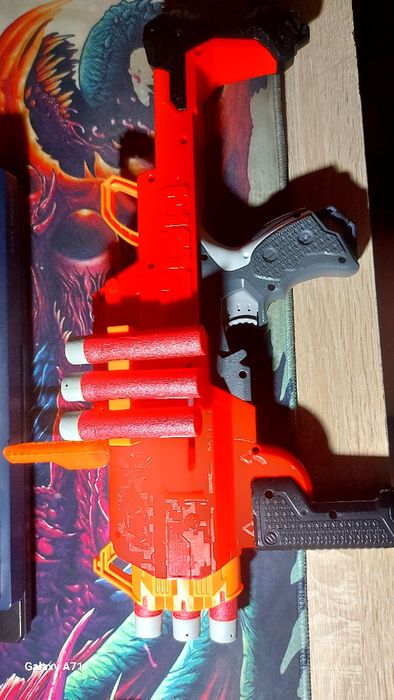 Пістолет nerf mega