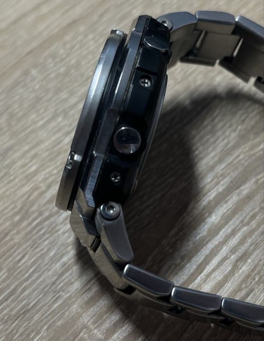 Casio g shock GST-W110D