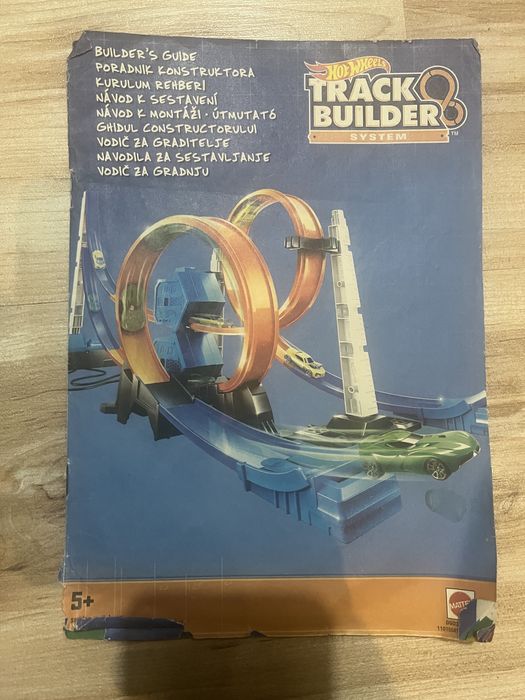 Hot Wheals Track Builder System - tor dla samochodów z 2x napendami