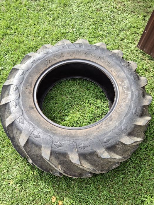 Opona 14.9  26 Goodyear