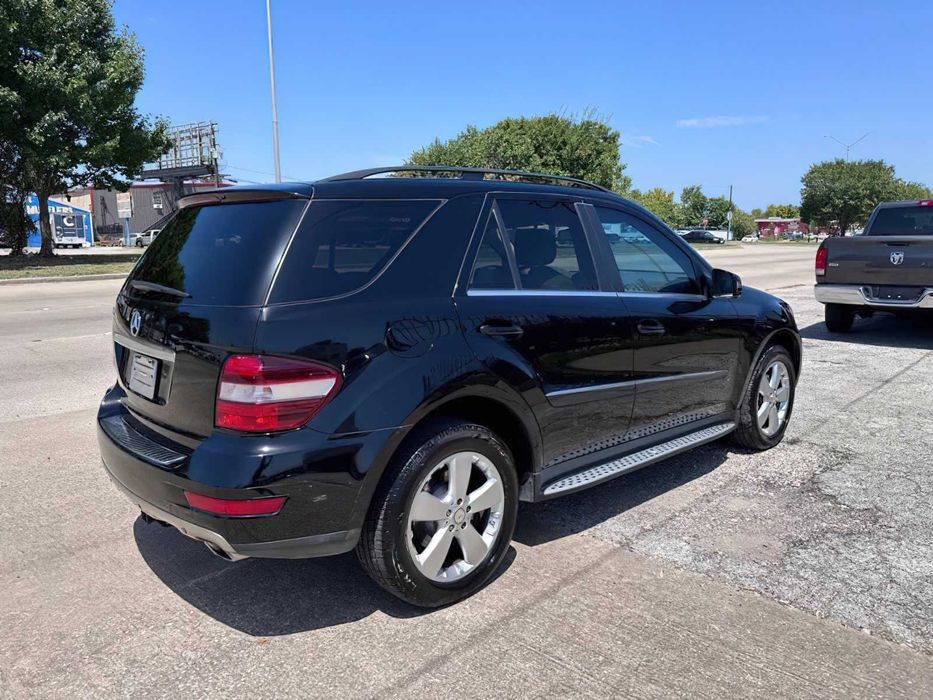 Mercedes-Benz M-Class ML 350      2011