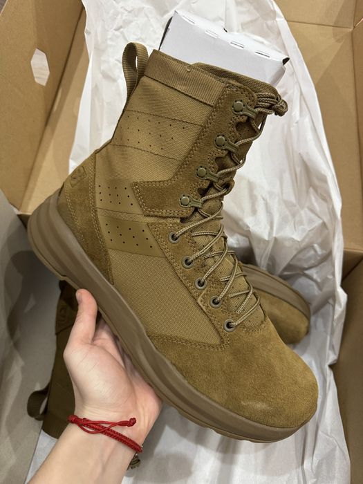 Продам новые берци