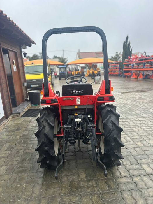 Yanmar AF-16 Inversor e Direção assistida