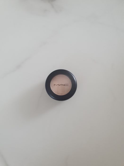 Cień do powiek MAC VANILLA