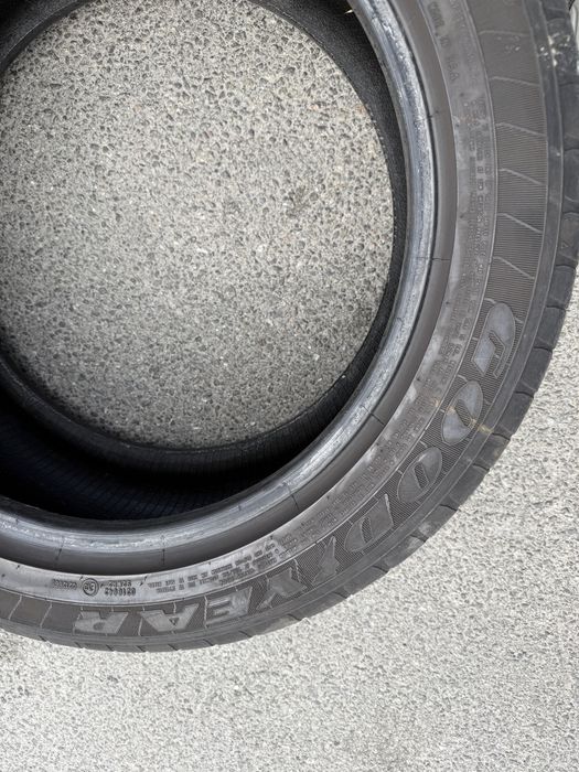 Літня гума Goodyear 225/50/19 комплект