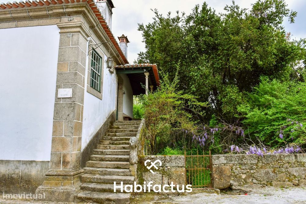 Casa Nobre setecentista no município de Carregal do Sal - Viseu