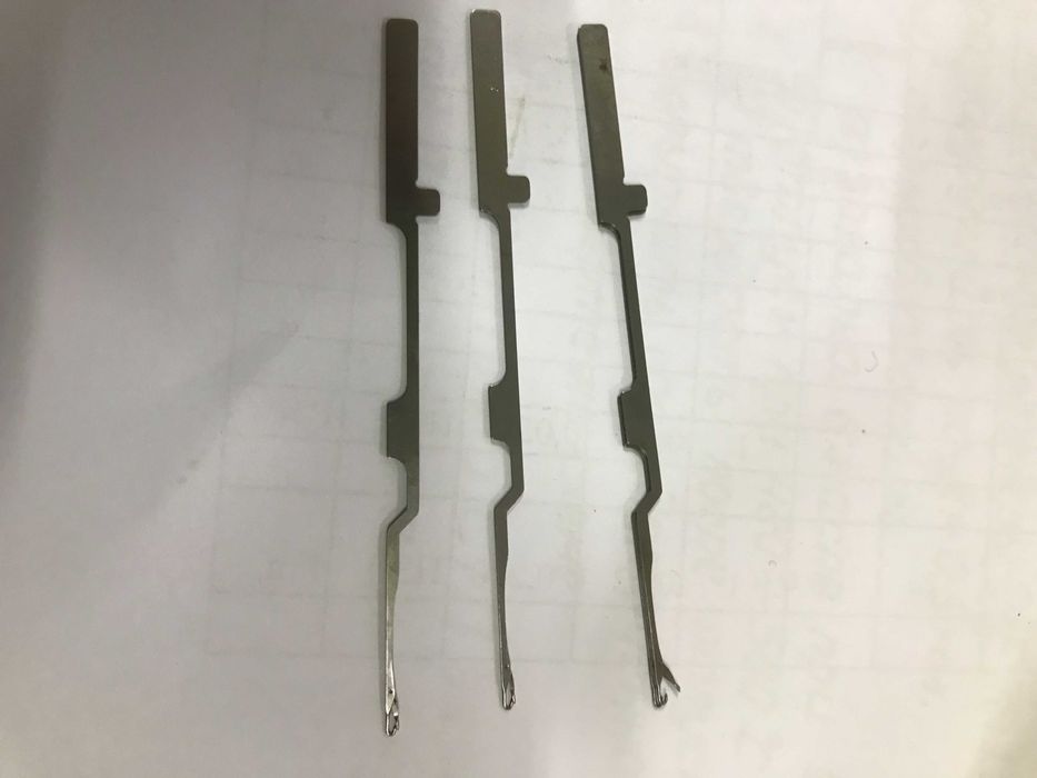 Иглы, иголки вязальные (язычковые)