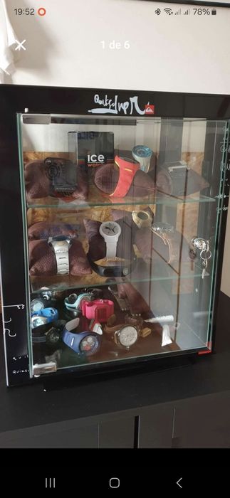 Vitrine relógios da quiksilver
