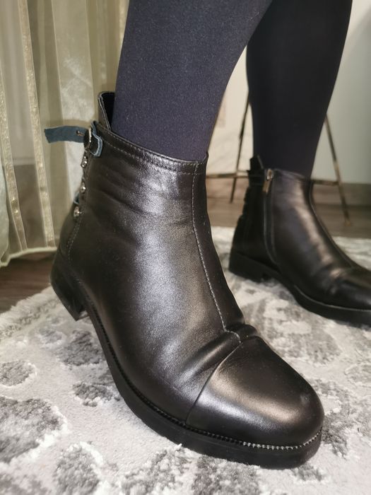 Шкіряні  жіночі черевики 36-й розмір