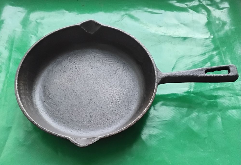 сковорода чугунная