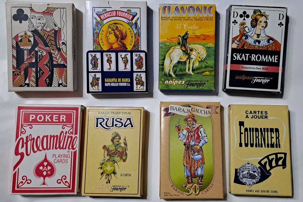 Baralhos de cartas antigos