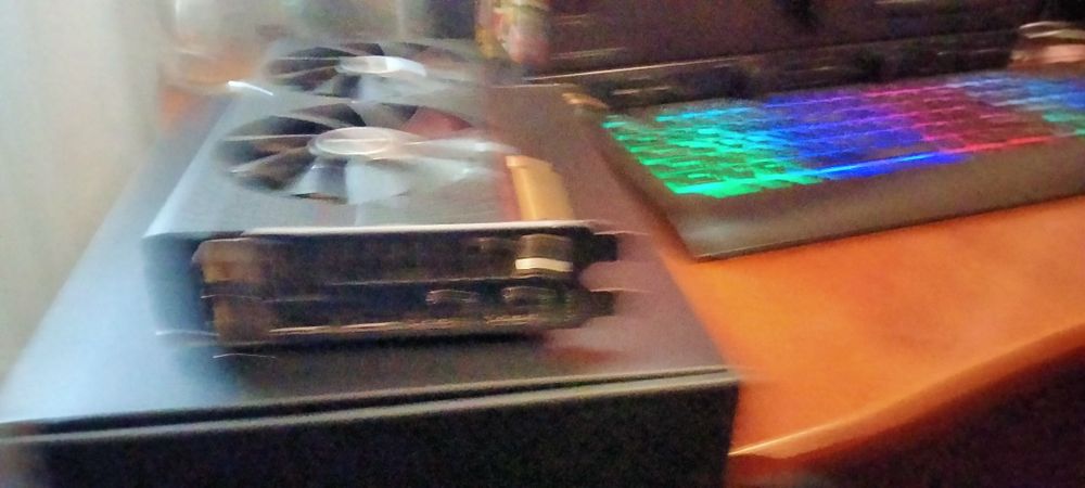 Видео карта Radeon  sapphire rx 580 4gb