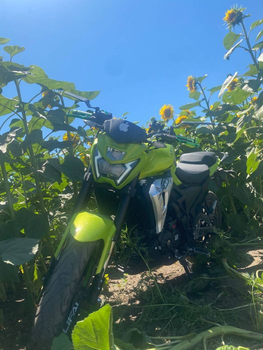 Продам ліфан ср 220