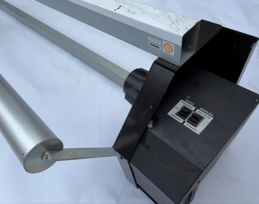 Nawijarka do plotera Roland oryginal.