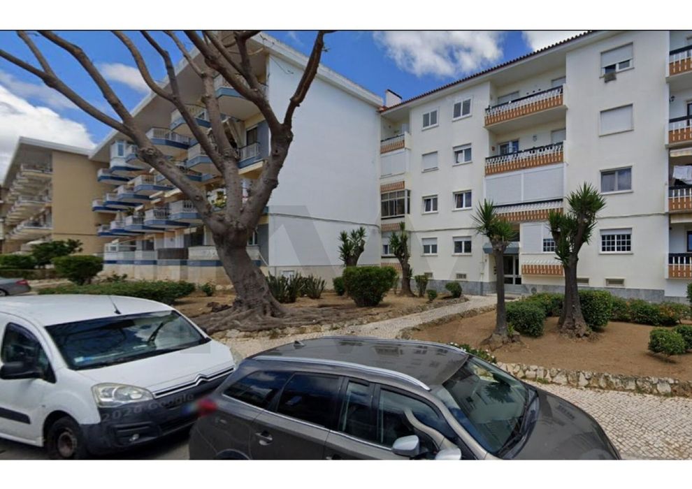 Property in Carcavelos E Parede, Lisboa