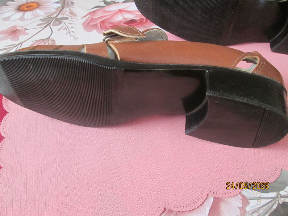 Buty męskie skórzane letnie rozmiar 42  /27,5