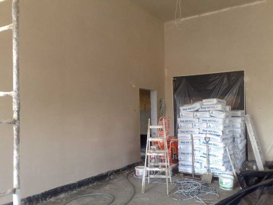 TYNKI MASZYNOWE , gipsowe , cementowo-wapienne ,  Kujawsko-Pomorskie