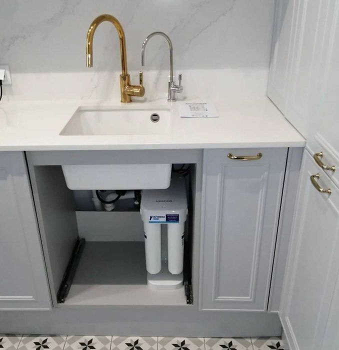 Filtry do wody, zmiękczacze, osmoza, systemy wody pitnej redox.