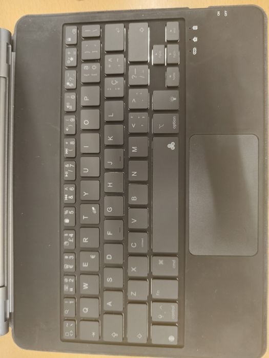 Capa teclado iPad air
