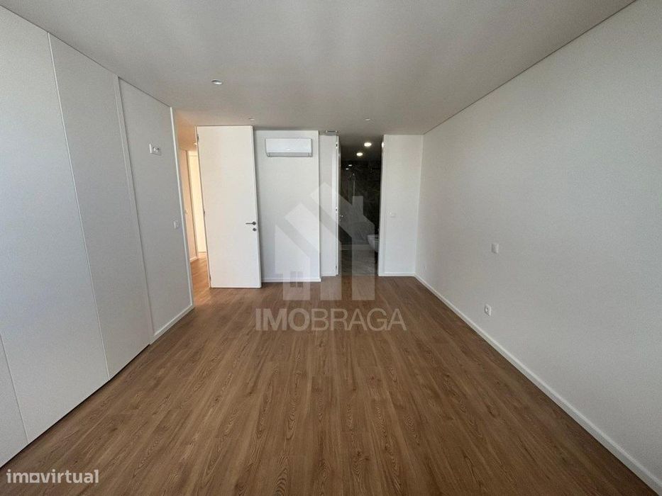 Venda Apartamento T2 Novo - Celeirós