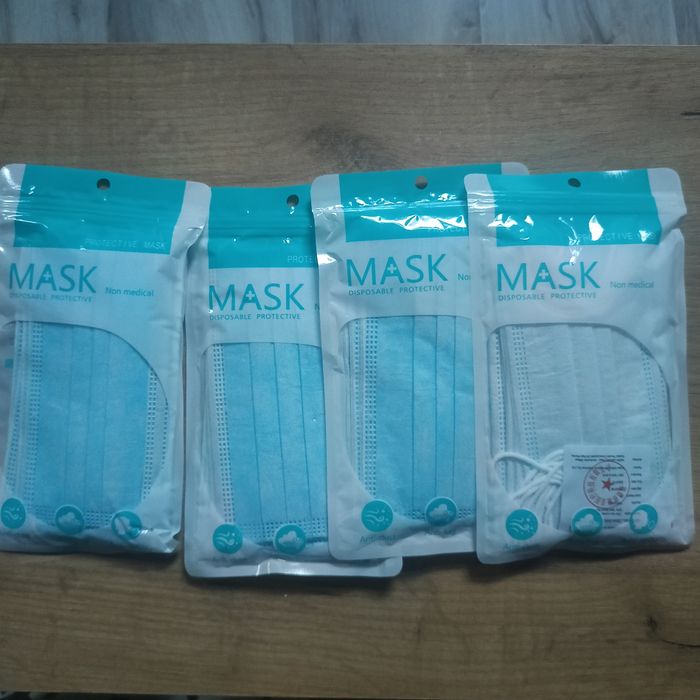 Maseczki ochronne  nowe